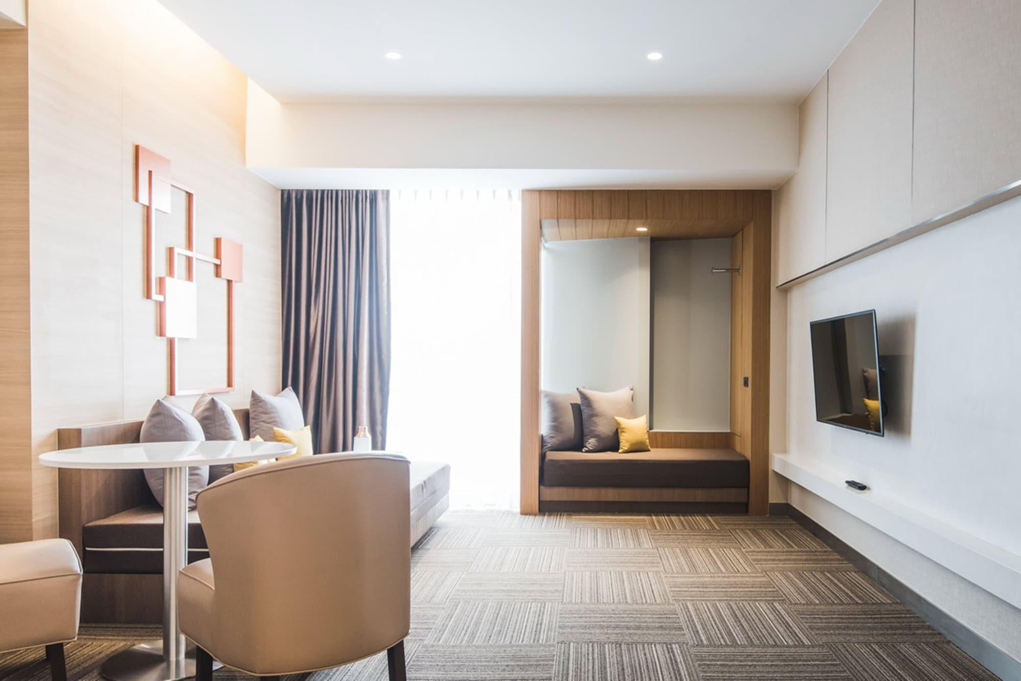 Twothree A Homely Hotel - Sha Extra Plus Бангкок Екстер'єр фото