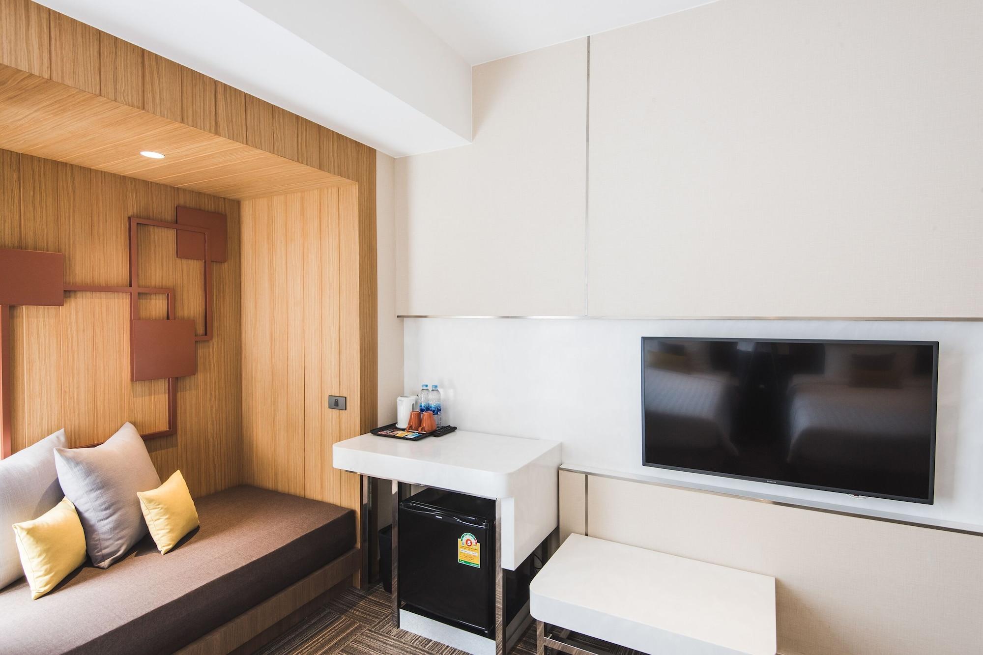 Twothree A Homely Hotel - Sha Extra Plus Бангкок Екстер'єр фото
